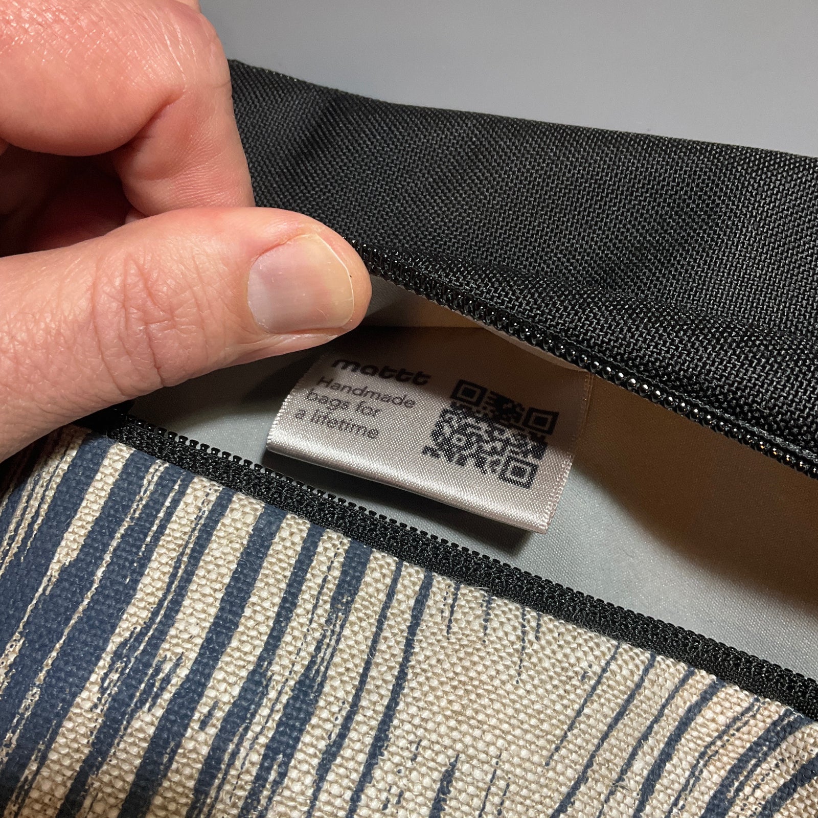 Serial number & archive